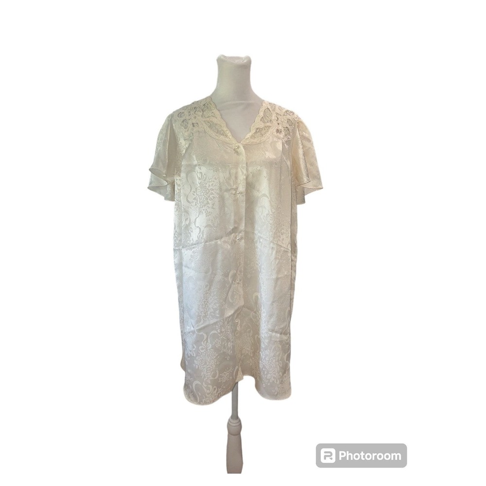 Lord & Taylor Vintage Ivory Floral Satin Lace Nightgown Pearl Button S
